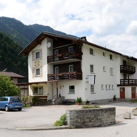 Haus Gamsblick Hotel Umhausen Ngoại thất bức ảnh